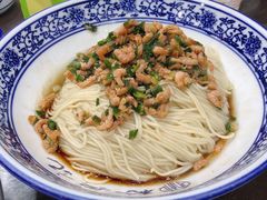 开洋葱油拌面-裕兴记•蟹黄面馆(人民广场店)