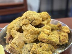 -BHC炸鸡(明洞总店)