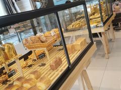 面包甜点陈列柜-熊叔熊婶面包房(团结湖店)