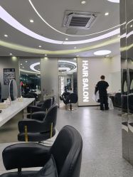 -MOVAN  HAIR莫凡匠人发型屋