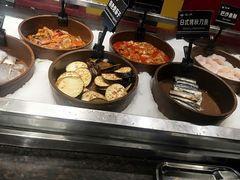 -钱小奴创意自助餐厅·山野黑猪肉畅吃(苏州昆山招商花园城店)