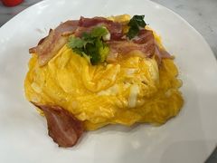-邢泰记