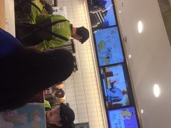 -CoCo都可(湖滨银泰店B区店)