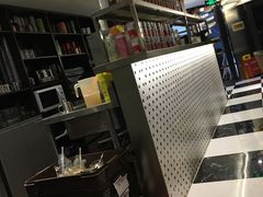 -新大咀港式茶餐厅(宝山万达店)