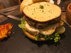 -HIGH FIVE哈福手工汉堡(桂林路店)