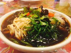 -闯关东东北农家菜(崂山石老人店)