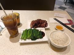 烧腊双拼套餐-香港新发烧腊茶餐厅(书城店)