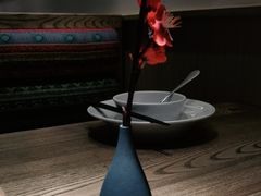 -蜜桃餐厅·伴山(湖滨商业街店)