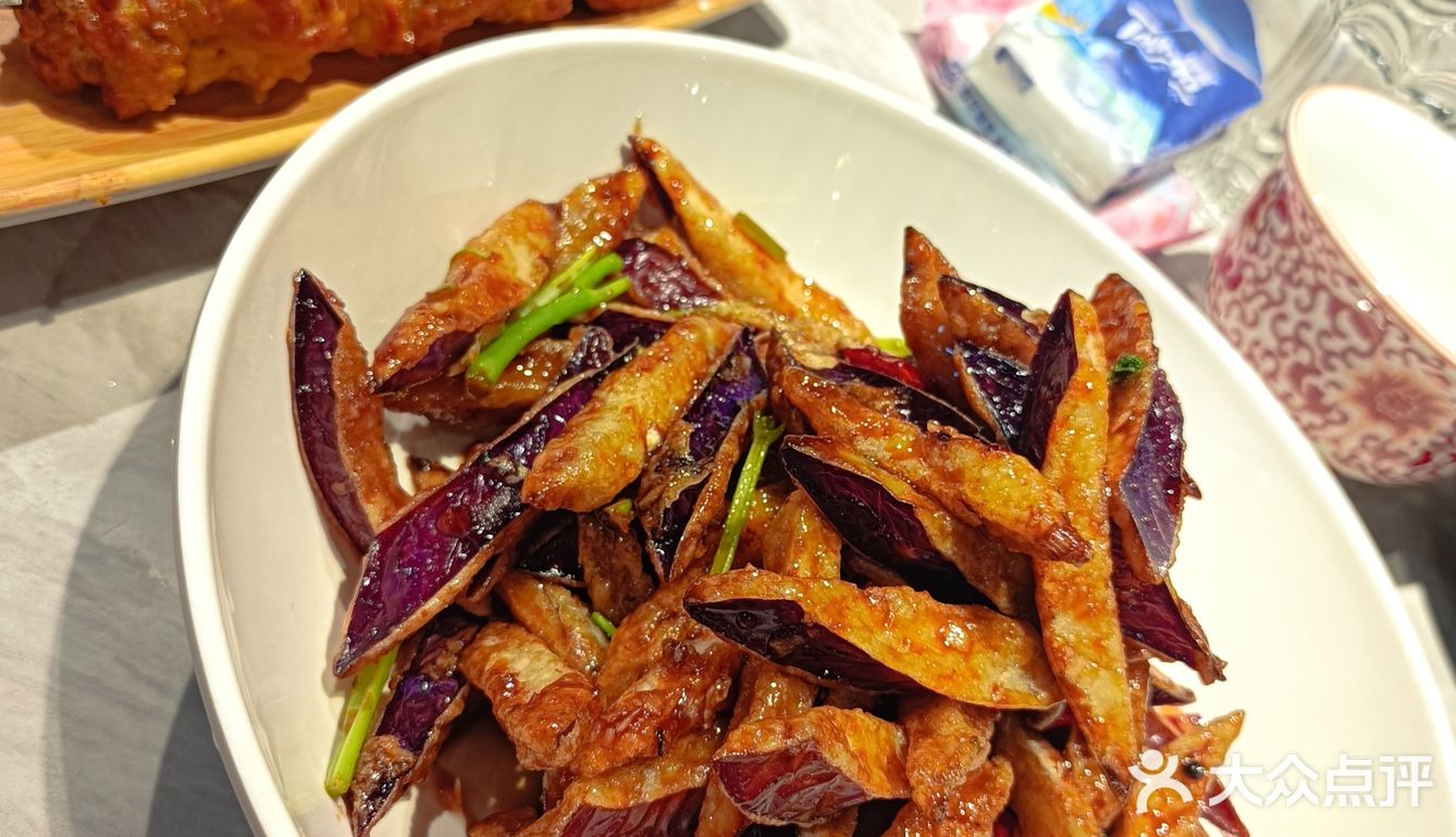 沉浸式吃吃吃，哈密最好吃的新疆菜[呲牙]