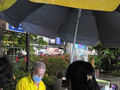 -詹爷爷乌节路街头冰淇淋