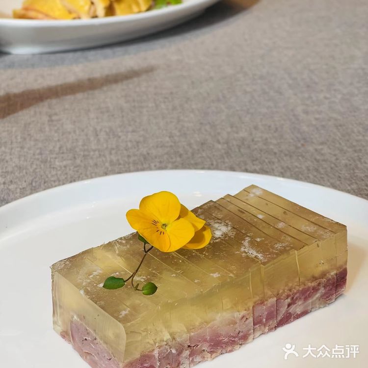 品尝精致的淮扬菜