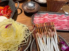-巴卤社老火锅(财富店)