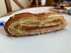 -VERIE BAKEHOUSE