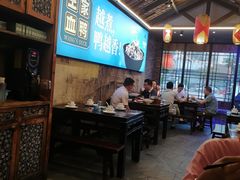 大堂-饭桌故事·血鸭湘(荣宝华店)