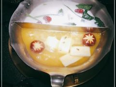-湊湊火锅·茶憩(东城万达店)