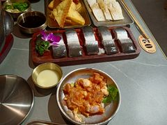 -围炉肉舍•炭烤活鳗•丹东海鲜烤肉(步行街店)