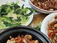 -堂瓦里·33年传统赣菜(第一街区店)