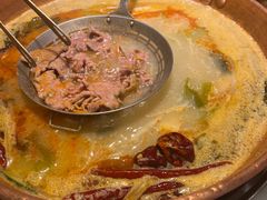 -洱火云南酸菜牛肉火锅(石景山当代商城店)