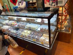 面包甜点陈列柜-新侨三宝乐面包店(崇文门店)