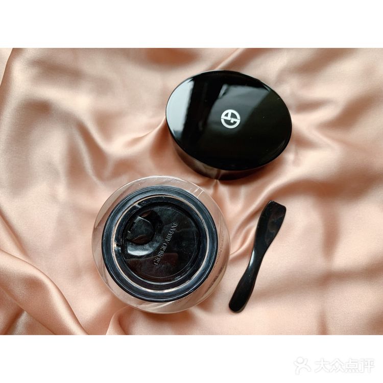 阿玛尼素颜霜，我能用到天荒地老