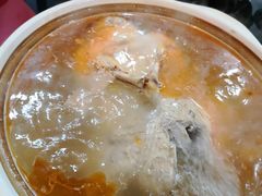 -烧哥美蛙肥肠鱼火锅·十五年社区店