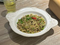 -露露家咖啡店