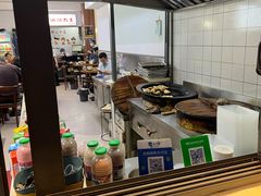 -黄阿姨锅贴大王(万航渡路店)