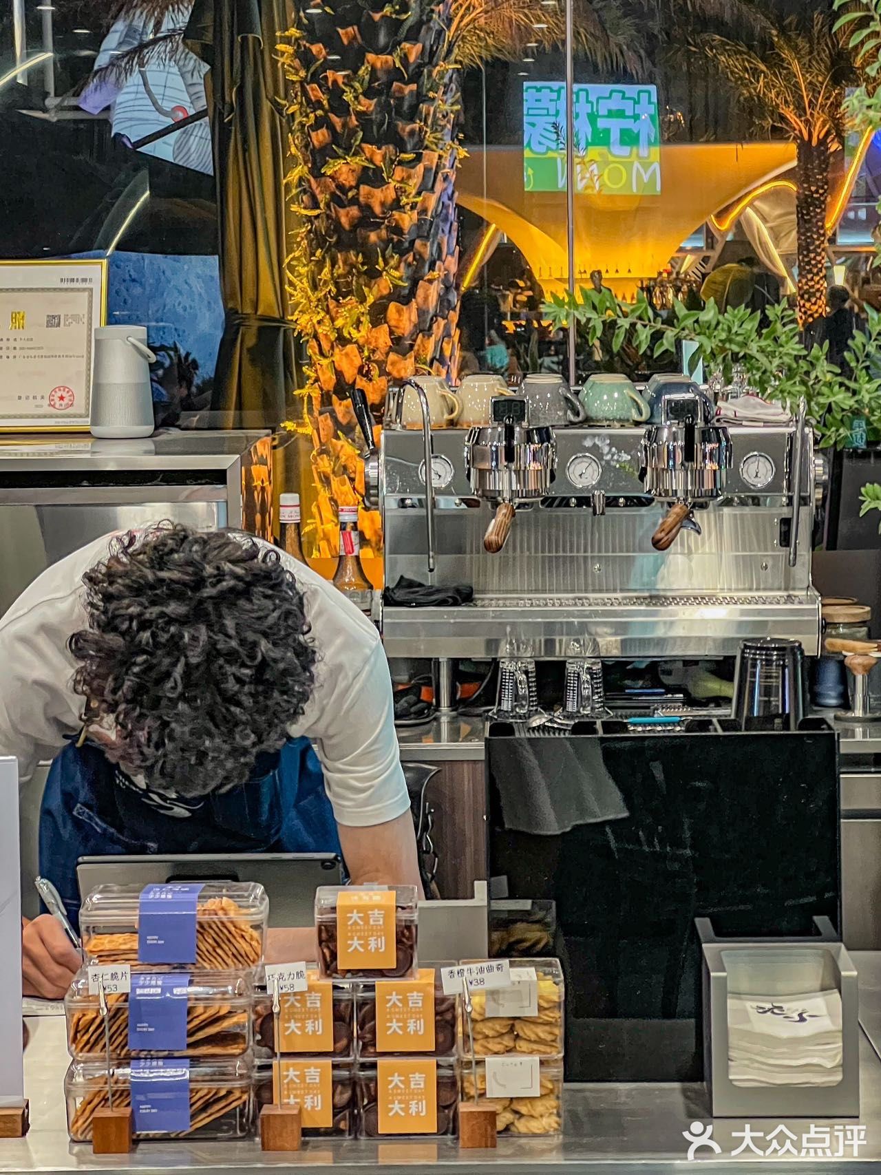 🍂咖啡混着回忆 纯苦微甘☕️