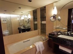 -上海波特曼丽思卡尔顿酒店