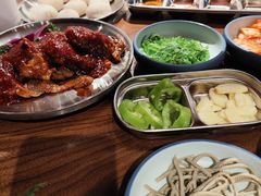 -明洞阿姨·韩式酱蟹烤肉·创意料理(三元桥店)