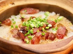 自制生晒腊味煲仔饭-常来小聚·广州非遗传承餐厅(中山二路店)