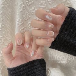 -吉吉靓甲美睫