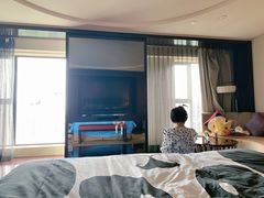 -成都保利公园皇冠假日酒店(熊猫基地店)