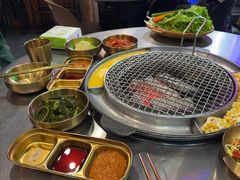 -釜山火炉·海鲜烤肉(紫藤路店)