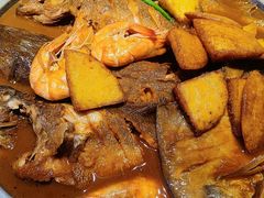 杂鱼一锅出-渔民船说·北塘海鲜·天津菜·海肠捞饭(北塘古镇店)