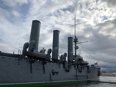 -阿芙乐尔号巡洋舰