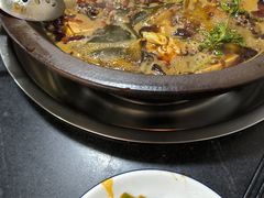 -秦巴石锅鱼