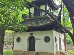 -汇龙潭