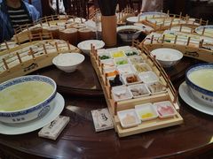-香麒园·过桥米线·南湖雅宴