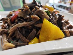 -天天向上素食餐厅(五台山店)