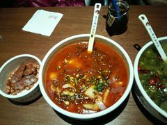 -渝是乎酸菜鱼(龙旗购物中心店)