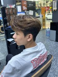 -藤野造型专业烫染接发