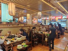 -沸炉重庆老火锅(军事博物馆店)