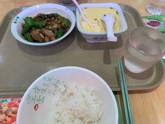 -老乡鸡(上海巴黎春天浦建店)