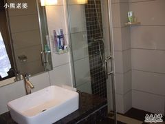 卫生间-美仑皓晖酒店