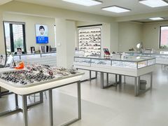 -潘多拉眼镜·蔡司依视路明月(潘家园店)