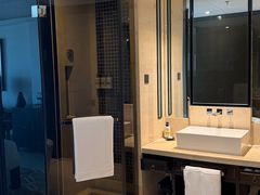 -三亚湾海居雅高铂尔曼度假酒店