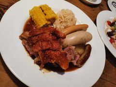 德国猪肘拼盘-宝莱纳啤酒花园餐厅PAULANER BRAUHAUS Nanjing(广州路店)