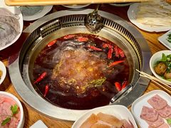 -城墙拐拐火锅(三峡广场黑金冠店)