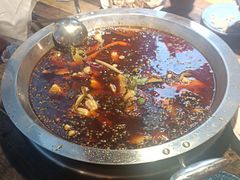 -王婆乔鲜鱼自助火锅(蜀汉路店)